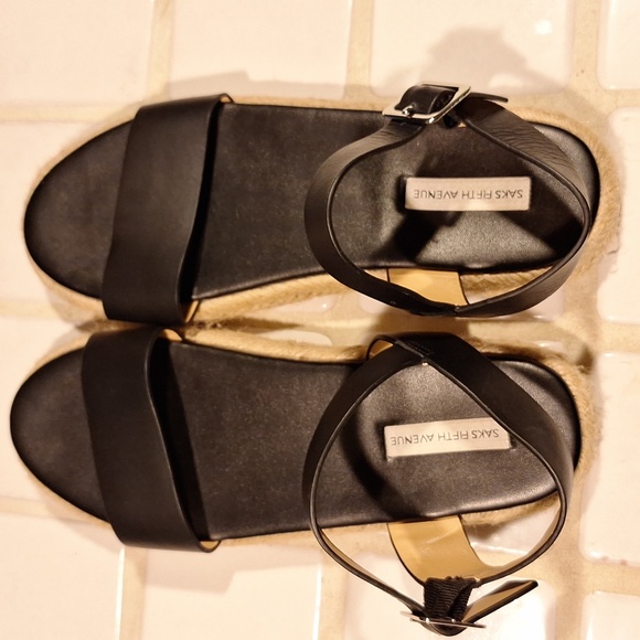 Black Sandals with Strap with Juke Weave , Lightly Worn - Picture 2 of 5